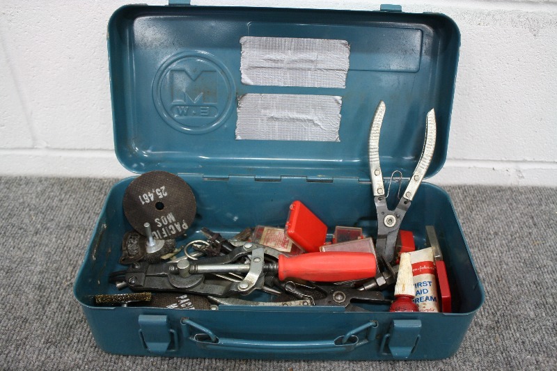 lot 152 image: Tool Lot