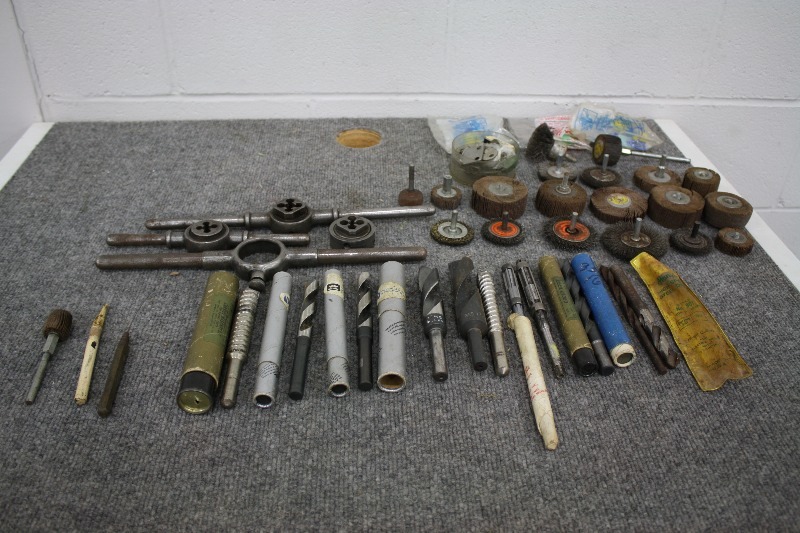 lot 185 image: Large Drill Bits & Tool Lot
