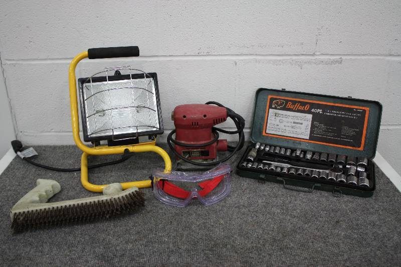 lot 189 image: Tool Lot