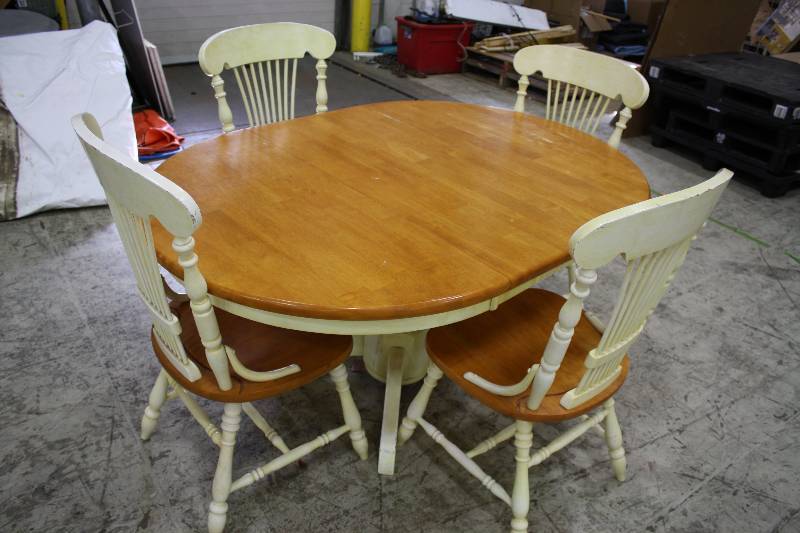 lot 53 image: Dining Table with 4 Chairs