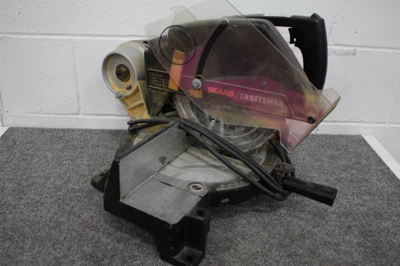 lot 51 image: Craftsman Miter Saw 10 Blade
