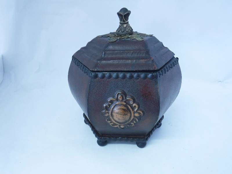 10 18 Tall Hexagonal Container