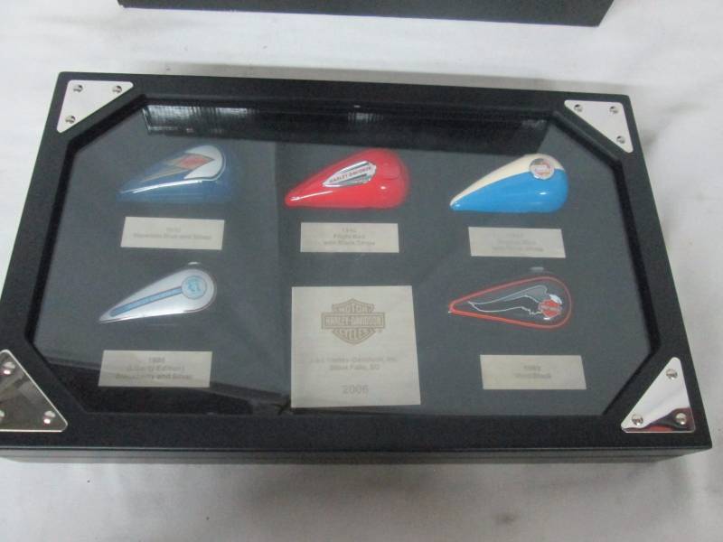 2006 Harley Davidson Collectible Tank Set  Ornaments
