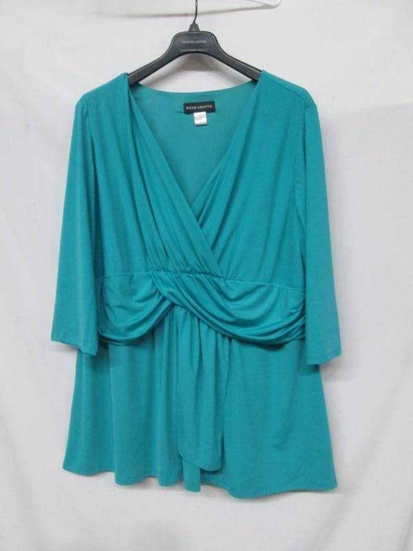 Wearabouts Plus Twisted Knit Top