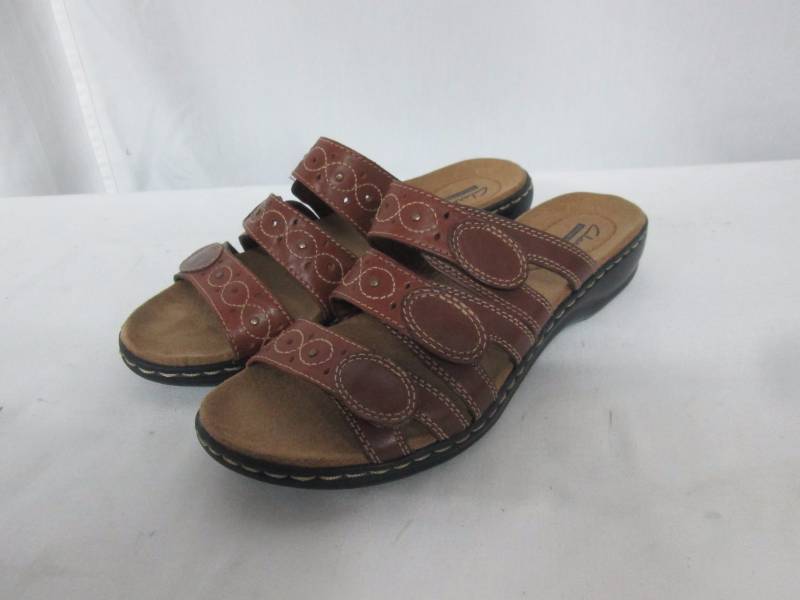 Clarks Womens Leisa Cacti Q Sandal - Wide