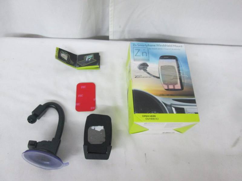 Bracketron E2 Windshield Mount for SmartphoneGPS