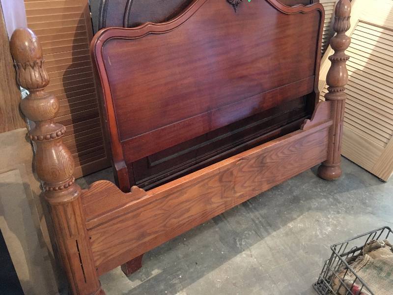 Sold Oak Queen Foot Board