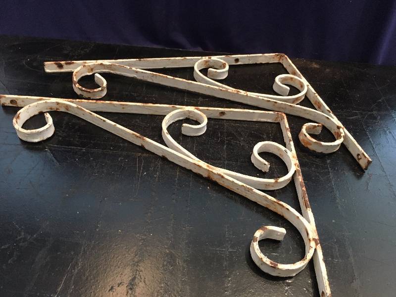 18 Steel Wall Brackets