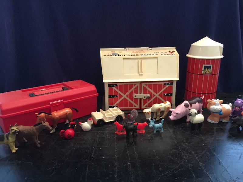 Fisher Price Family Play Farm