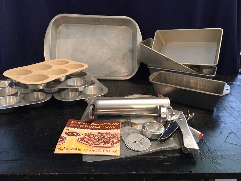 Baking Pans and Cookie Spritzer