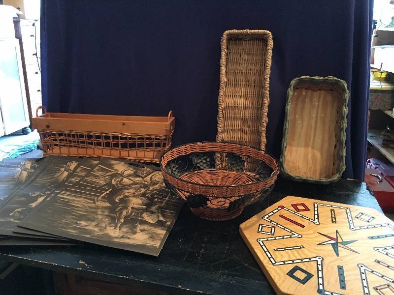 Large Western Gift Bags, Wicker Baskets & Game