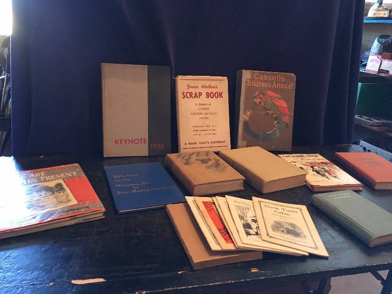 Vintage Books Includes First Additions