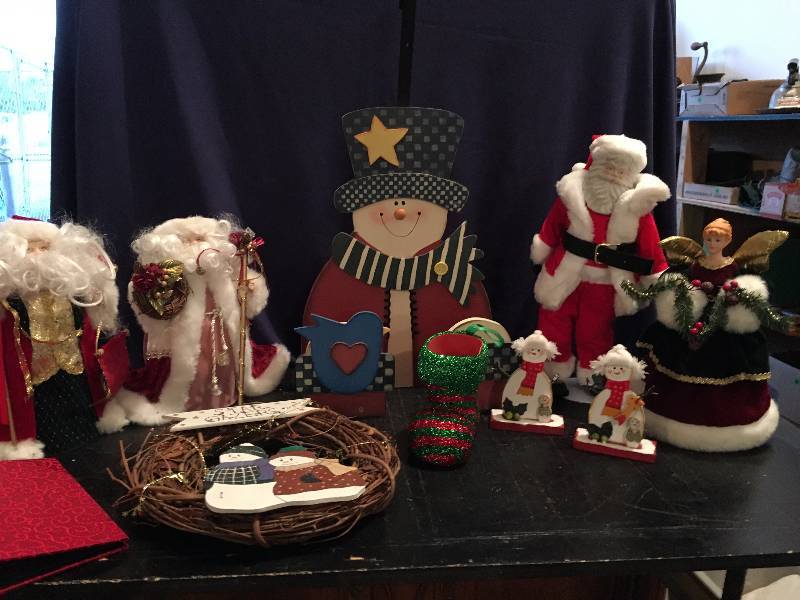 Christmas Dcor Including a Porcelain Santa