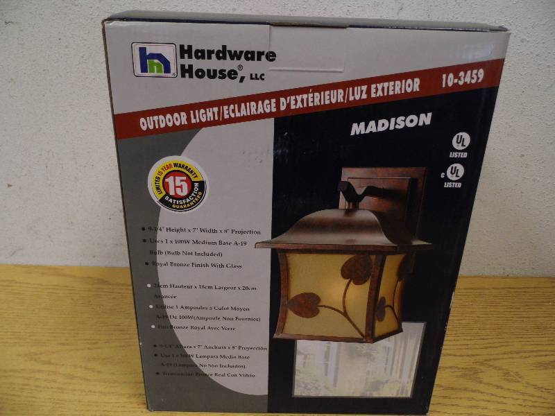 Madison Outdoor Light