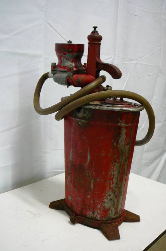 VINTAGE HAND PUMP GREASE CONTAINER ANTIQUES & VINTAGE COLLECTIBLES