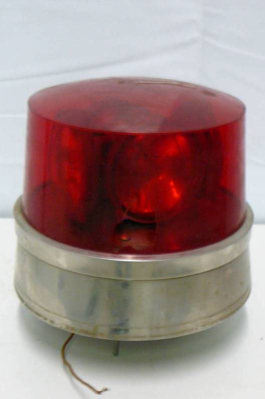 lot 3 image: VINTAGE STROBE LIGHT