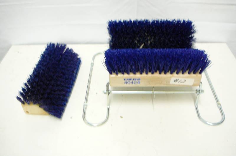 lot 12 image: BOOT BRUSH