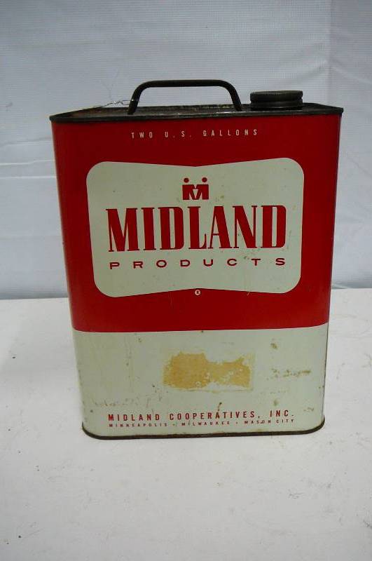 lot 23 image: VINTAGE  OIL CAN