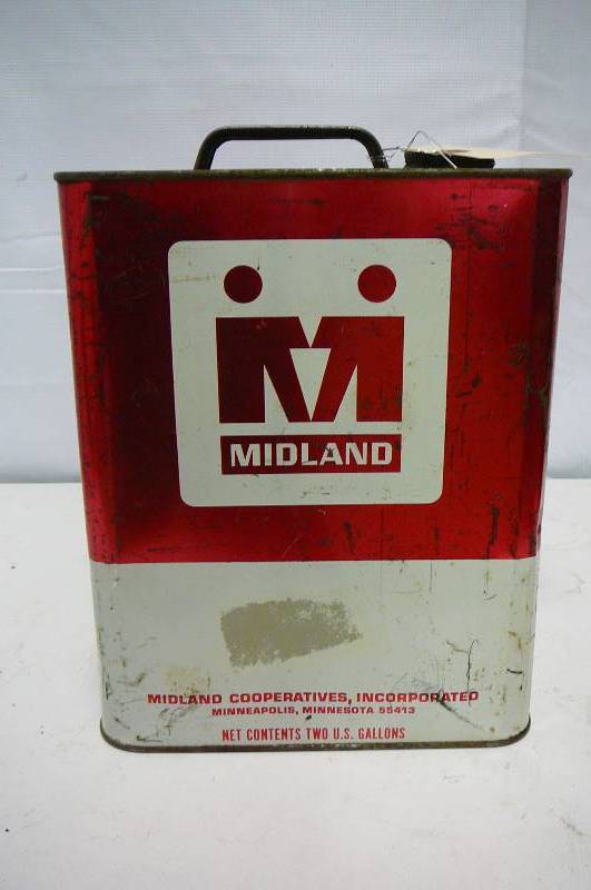 lot 24 image: VINTAGE  OIL CAN