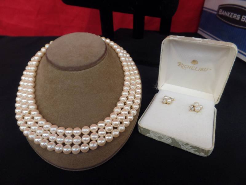 Richelieu Pearl Necklace and Earrings