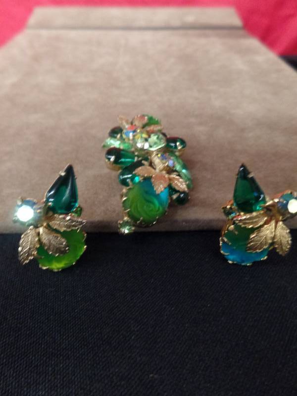 Vintage Rhinestone Jewelry