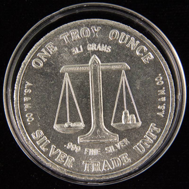 1 TROY OZ. .999 FINE SILVER VINTAGE AMERICAN EAGLE SILVER TRADE UNIT IN AIRTITE HOLDER