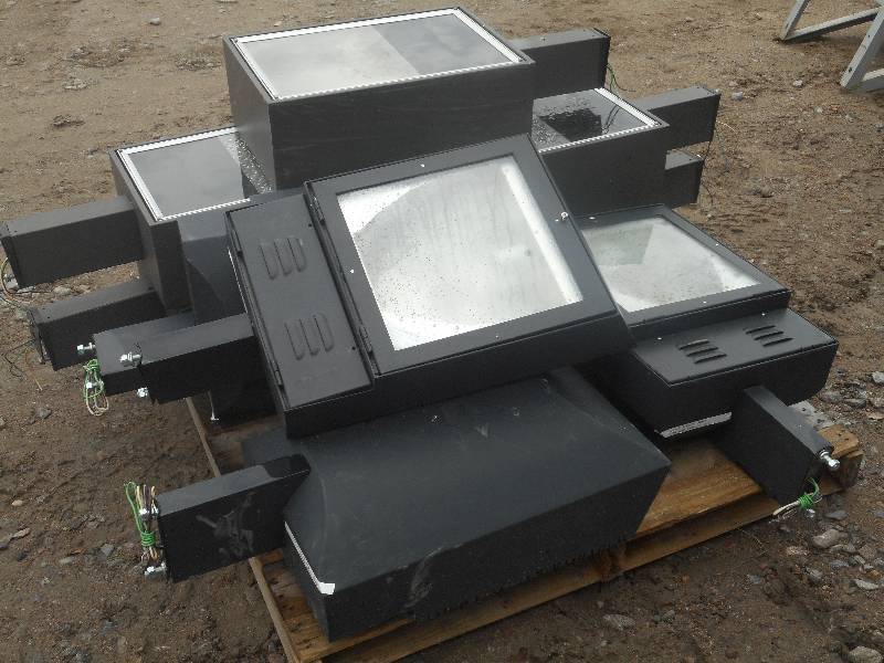 Pallet Lot Of (9) Industrial Outdoo...