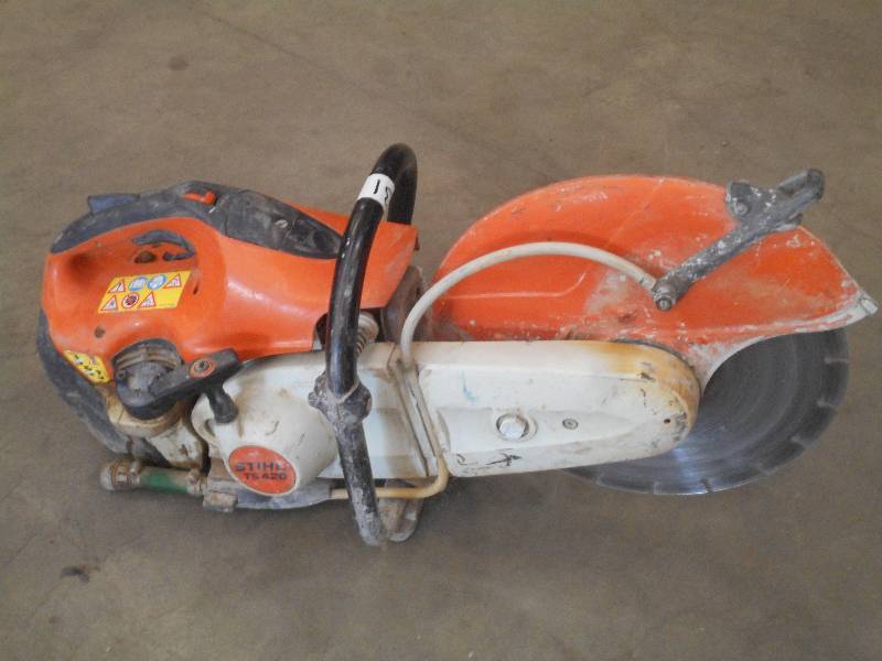 Stihl TS420 Concrete Saw, Has Compr...