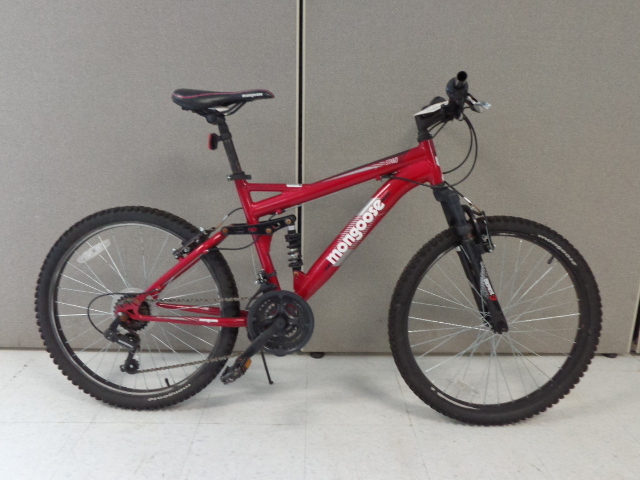 lot 37 image: Mountain Bike