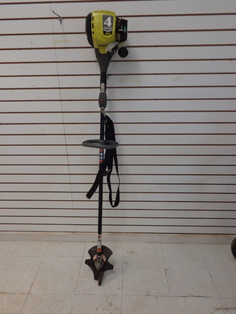 lot 22 image: Brush Cutter