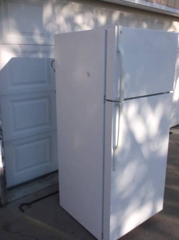 Refrigerator