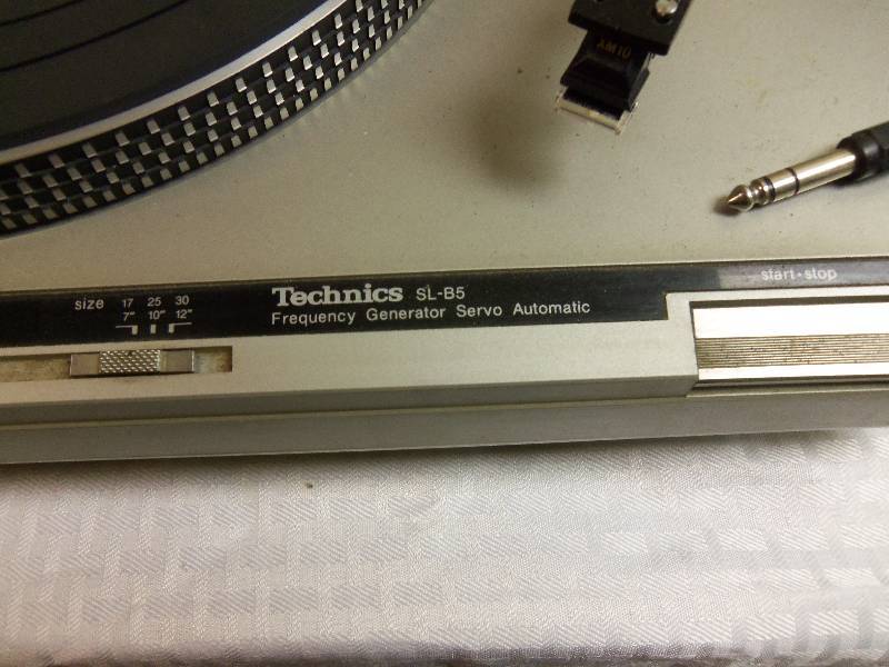 Technics SL-B5 Record Player
