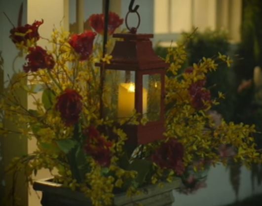 lot 126 image: Luminara 12 Heritage IndoorOutdoor Flameless Candle w Remote -Garnet