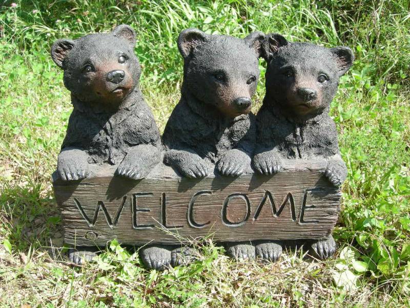 3 Bear Cubs Welcome Sign