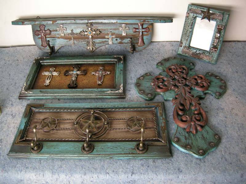 Distressed Western Hooks, Hangings