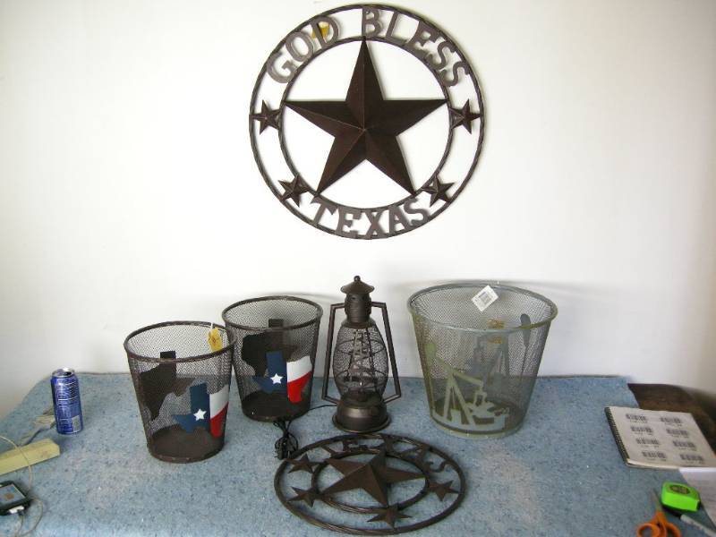 Metal Western Themed Items