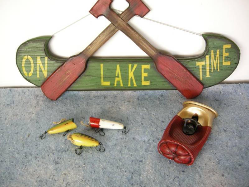 Cabin-Hunting Dcor