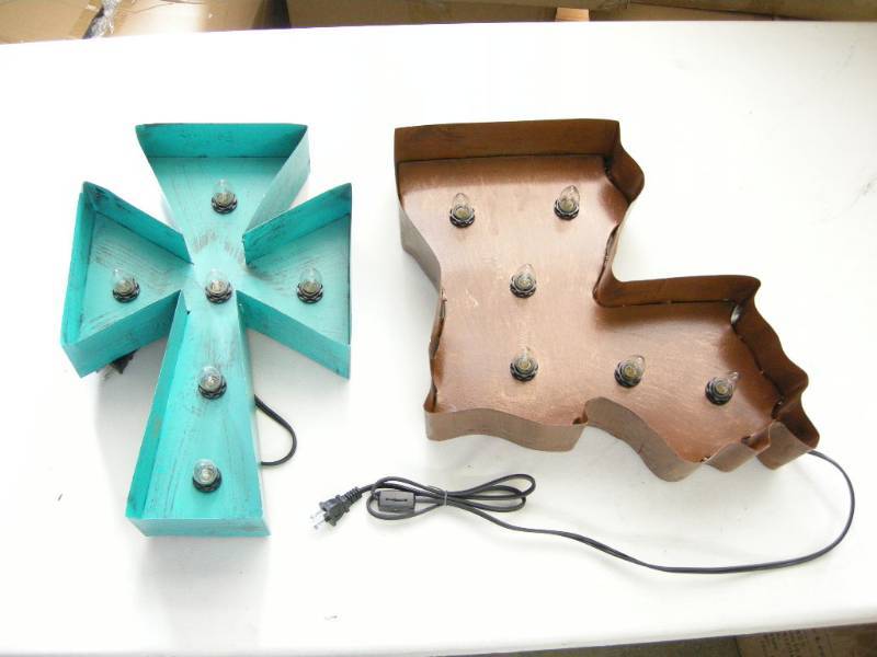 2 Metal Light-up Signs