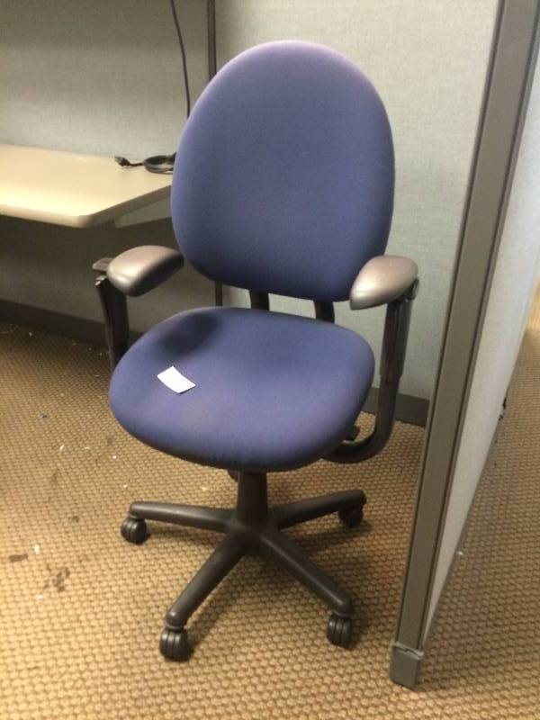 Super Quality Steelcase Ergonomic Multi Adjustible Settings & Arms Swivel Rolling Executive Office Chair - Super Condition