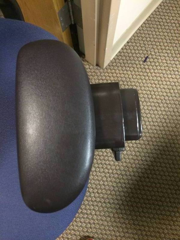 Super Quality Steelcase Ergonomic Multi Adjustible Settings & Arms Swivel Rolling Executive Office Chair - Super Condition