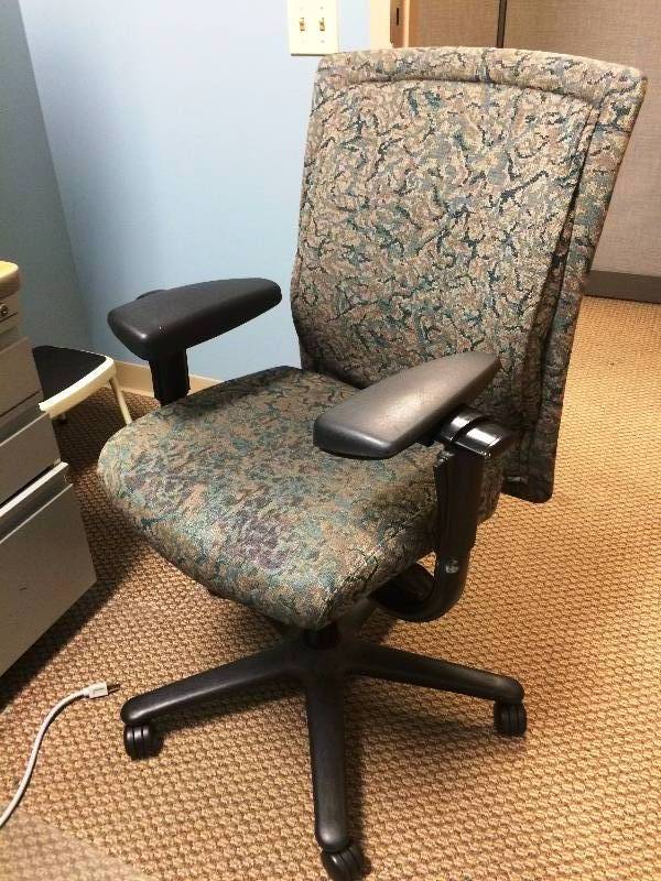 LOVE THIS CHAIR  Steelcase Custom Fabric Total Lumbar Support Ergonomic Multi Adjustible Settings & Arms Rolling Swivel Executive Office Chair - Super Condition