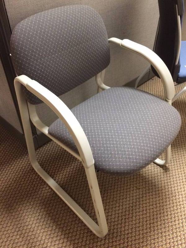 Super Quality HON Sled Base Side Guest Chair - Nice Condition - Matches Lot #7 Chair