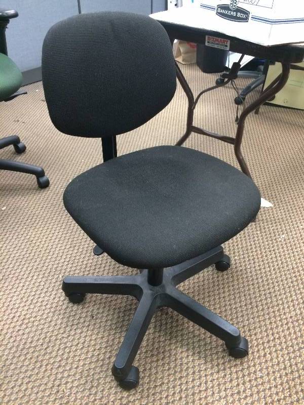 Regular Rolling Task Chair - Super Condition