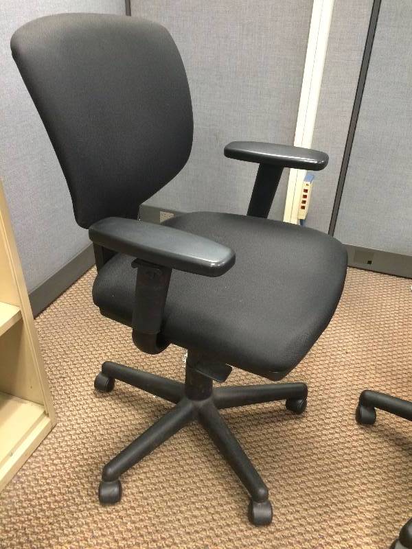 Super Quality HON Ergonomic Multi Adjustible Settings & Arms Swivel Rolling Executive Office Chair - Super Condition