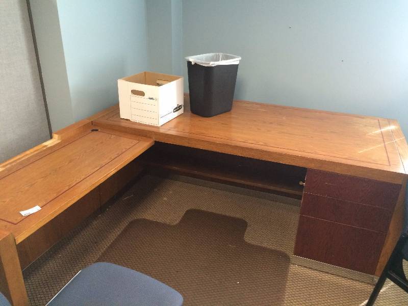 Wow Retro Collectible Hiebert Solid Wood & Chrome (All Around The Base) Left Return Office Desk - Look This Maker Up Online - piece is missing on the left return - Still Has Key.