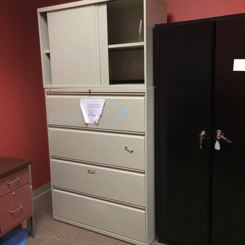 Wow Heavy Duty Quality HON Locking With Key White 4 Drawer Filing Cabinet Plus Detachable Sliding Door Storage Shelving Cabinet - Excellent Condition