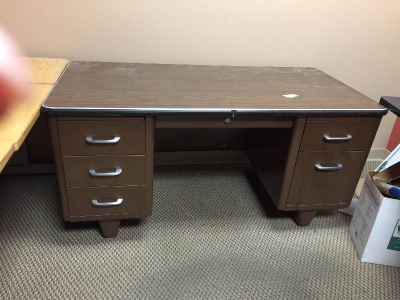 Wow Fantastic Retro Cool Industrial Chic All-Steel Tanker Desk - Amazing Condition For Age