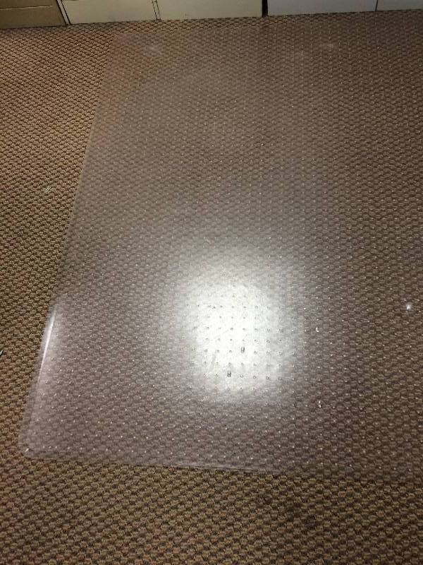 Large Acryllic Carpet Chair Mat - Cleated backing keeps mat firmly in place - Nice Condition