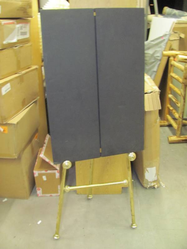 Tripod Display Stand