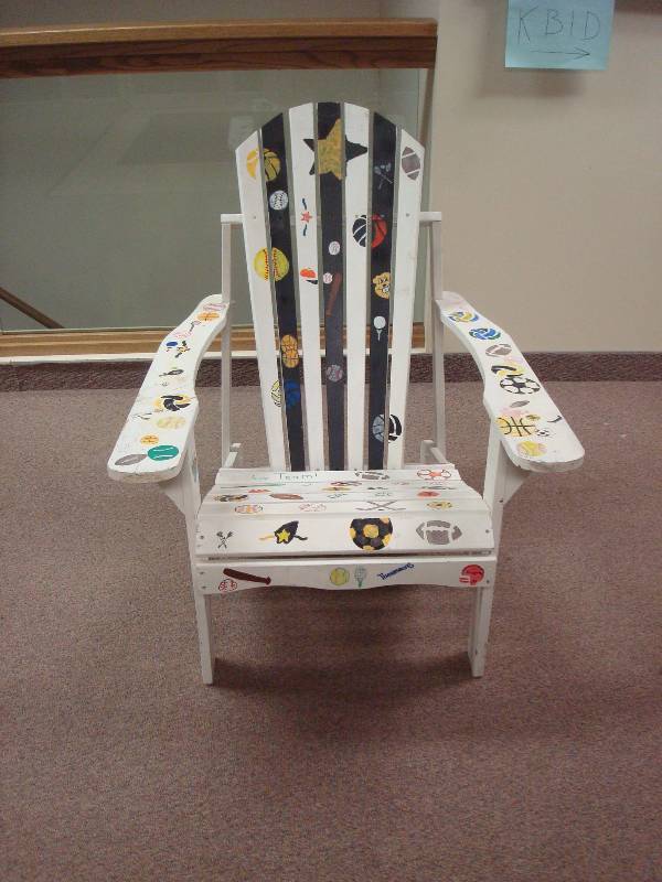 Wood Lawn Chair, Used, Some Sports Logos, Some Wear, Could Used Tightening�